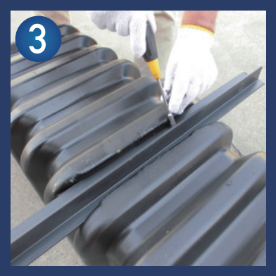 ③底面アングルの固定